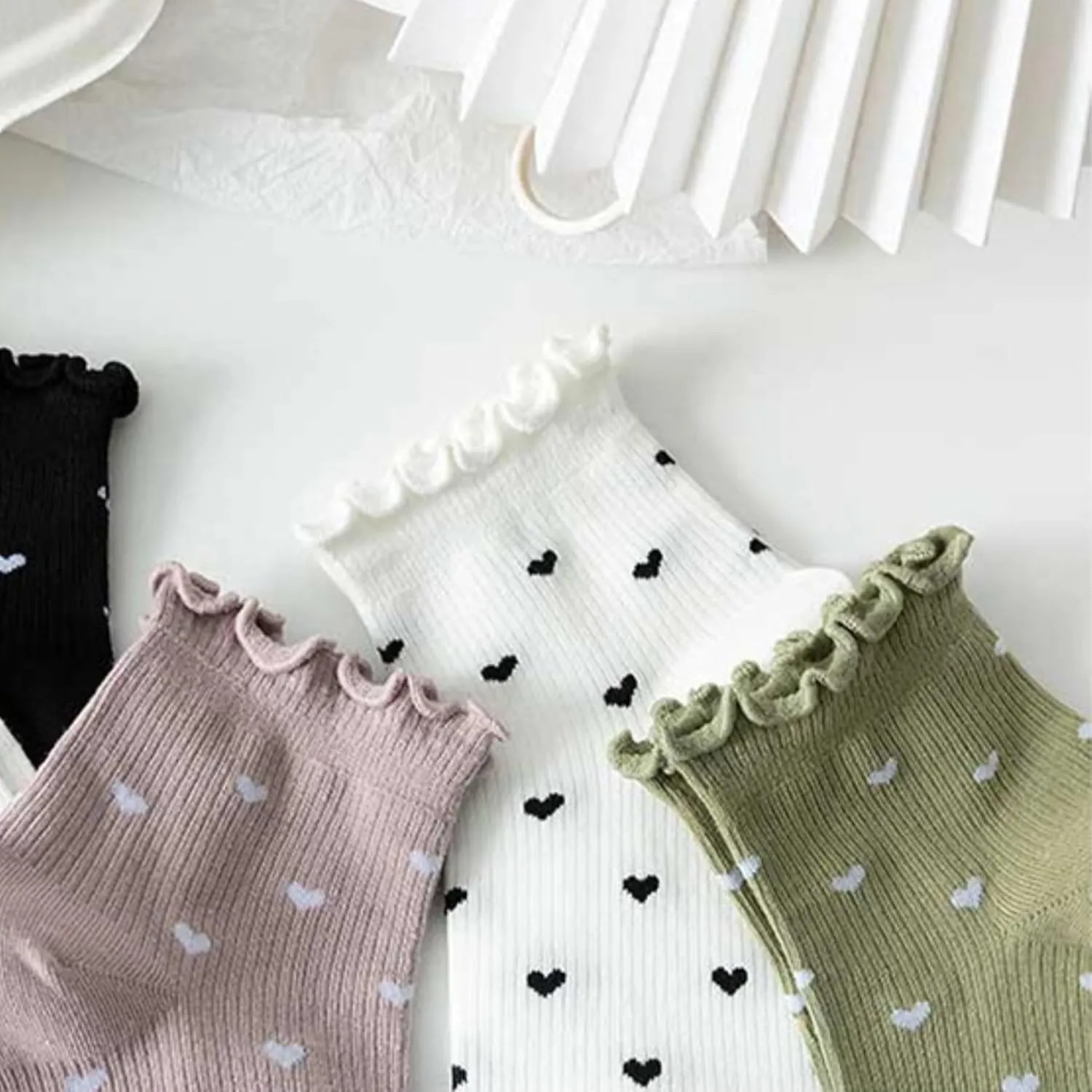 Cute Hearts Ruffle Socks for Women Colorful Fun Novelty Fashion Casual Crew Sock