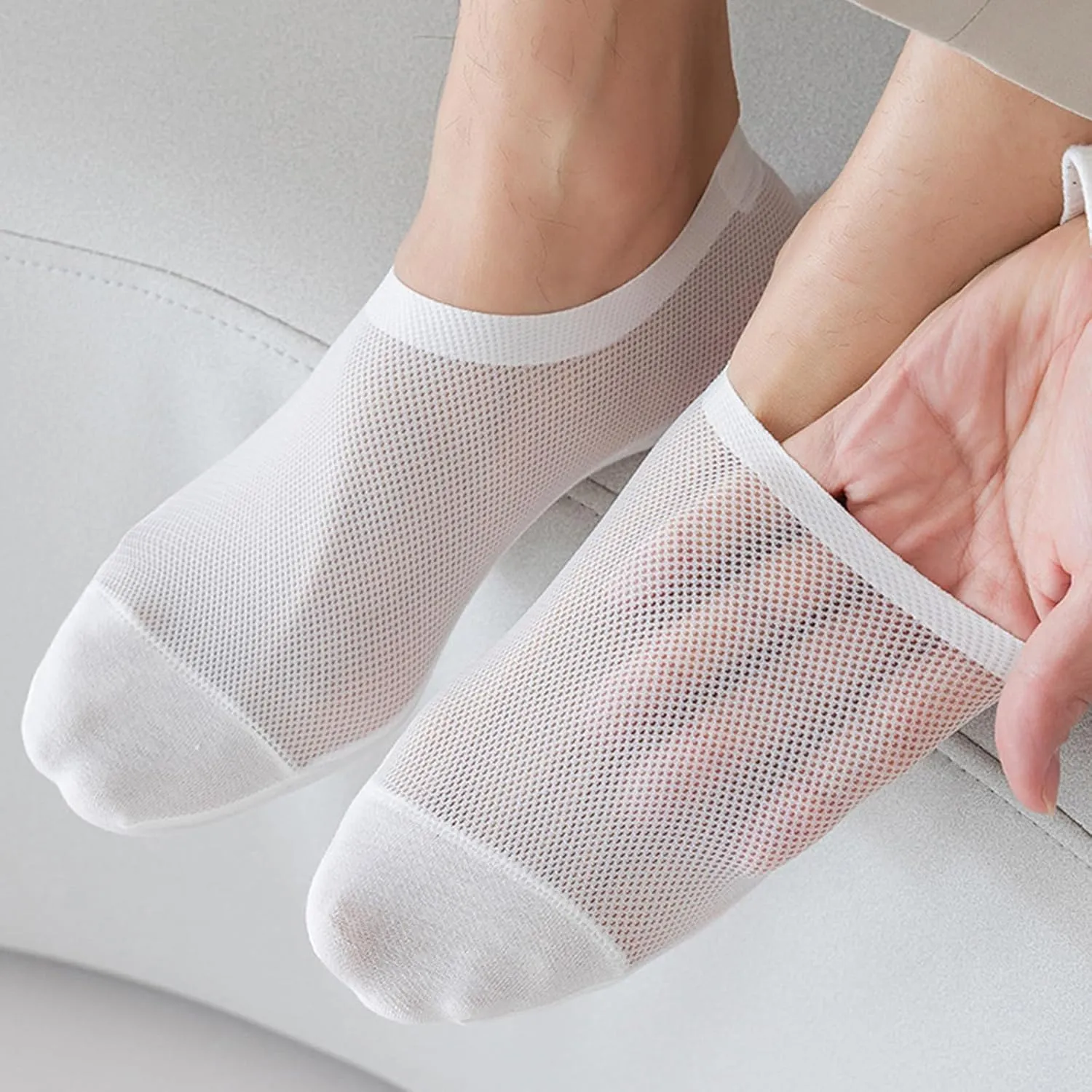 Ultra-Thin No-Show Socks - Non-Slip Ice Silk Liners for Sneakers, Flats & Daily Wear (Men/Women)