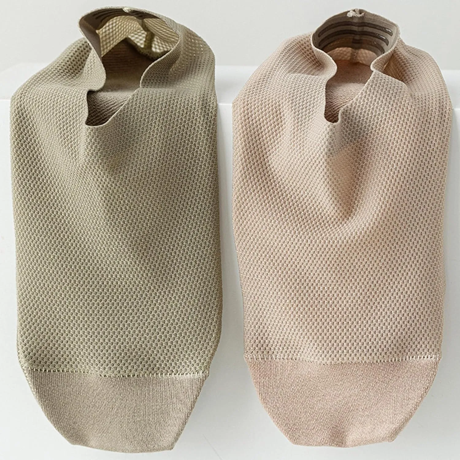 Ultra-Thin No-Show Socks - Non-Slip Ice Silk Liners for Sneakers, Flats & Daily Wear (Men/Women)